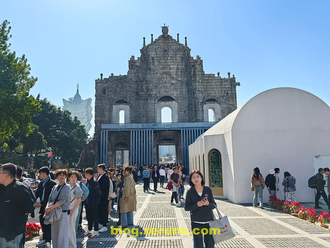大三巴牌坊背面